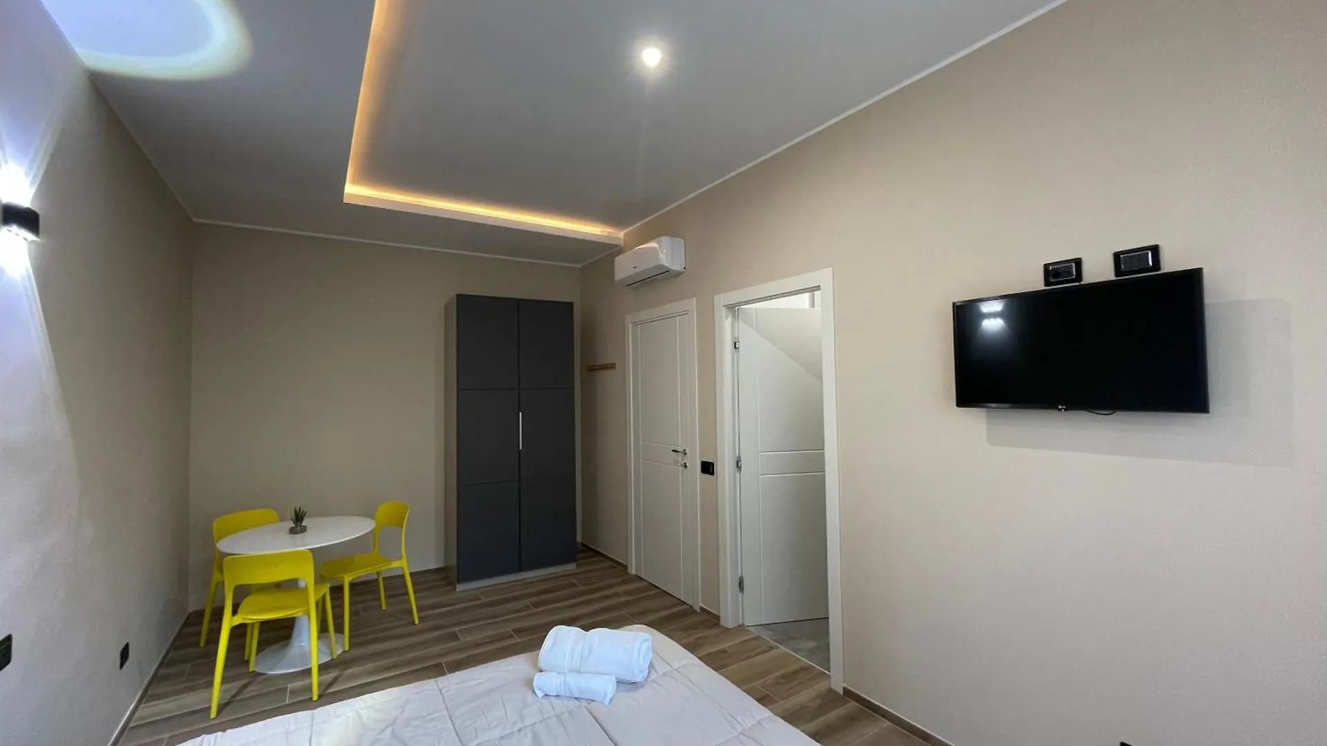 Guest House Design Navigli ميلان