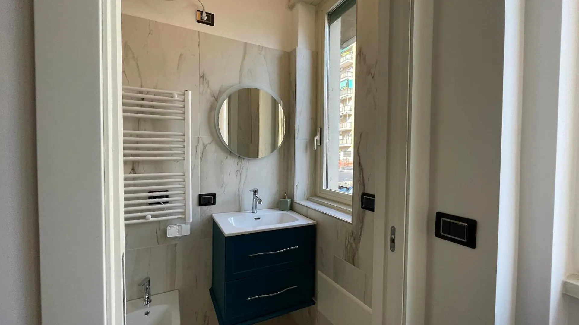 Guest House Design Navigli ميلان 0*,  إيطاليا