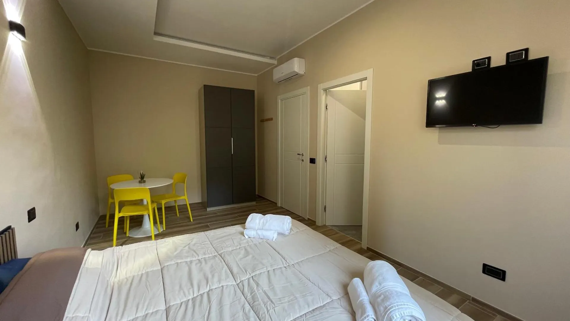 アパート Guest House Design Navigli ミラノ